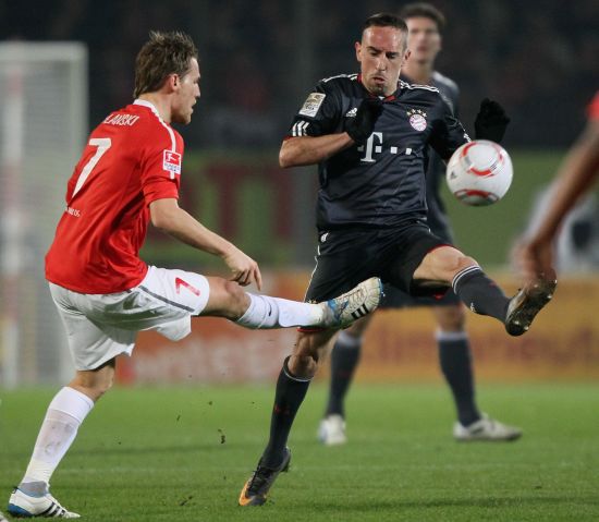 高强度的比 高强度的比